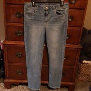 Women’s American Eagle super stretch skinny jeans